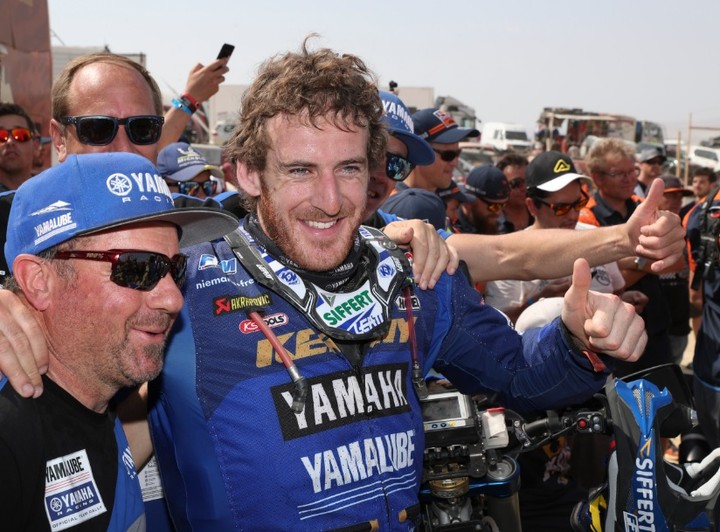 Rozdriapanú ruku de Soultraita z Dakaru dalo dokopy sedem stehov